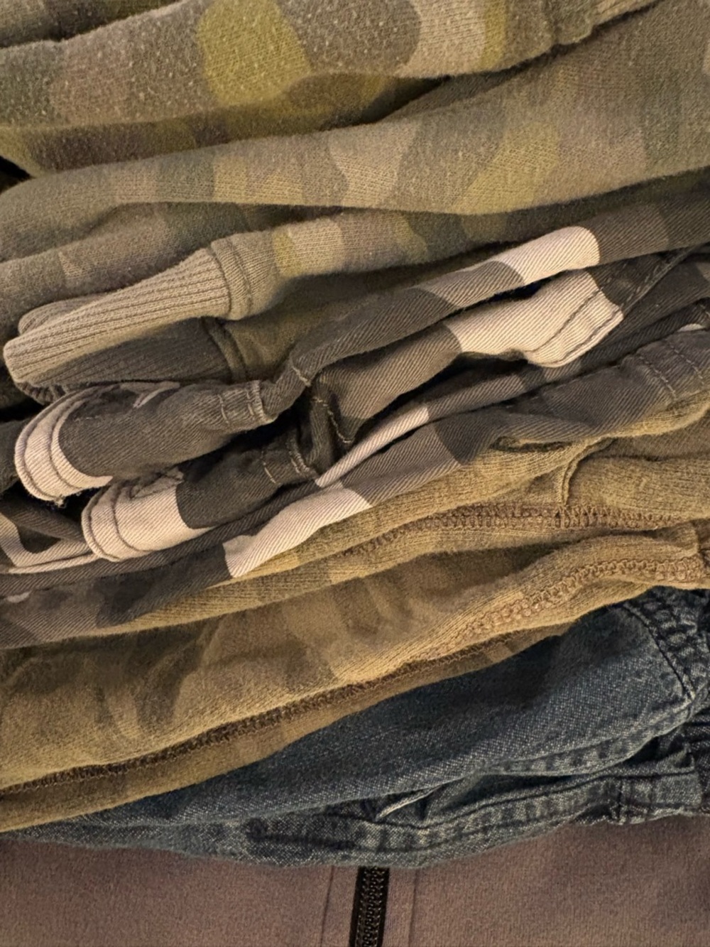 8 Piece lot Kids Camo Casual Bottoms mixed bundle Olive Green see pictures